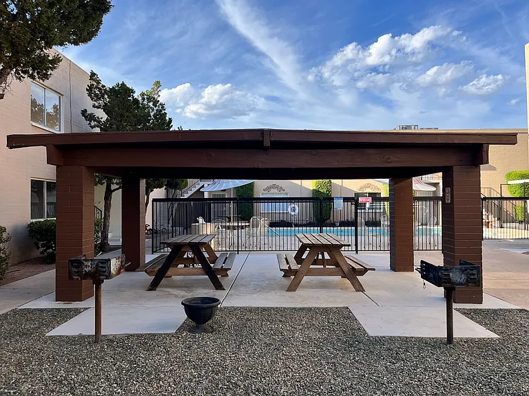 Catalina View Apartments — Photo 13