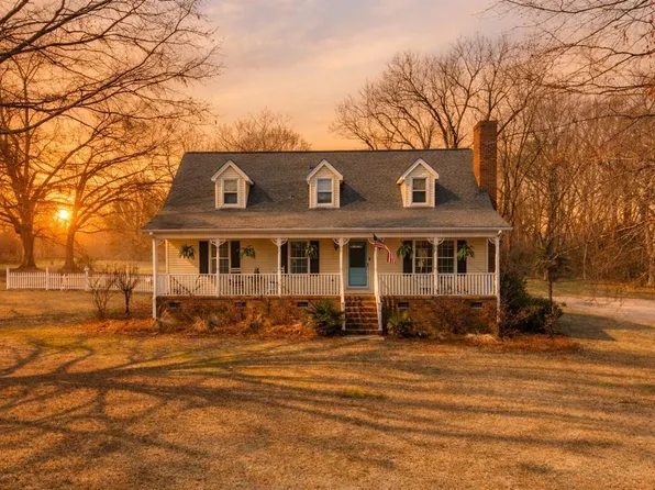 1315 Marshall Rd, Greenwood, SC 29646