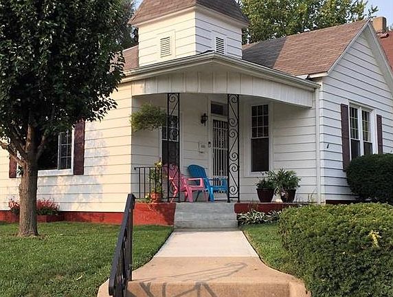 3rd image of 2322 Sylvanie St