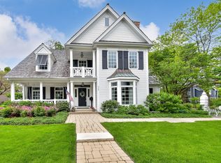 326 N Ellis Ave, Wheaton, IL 60187