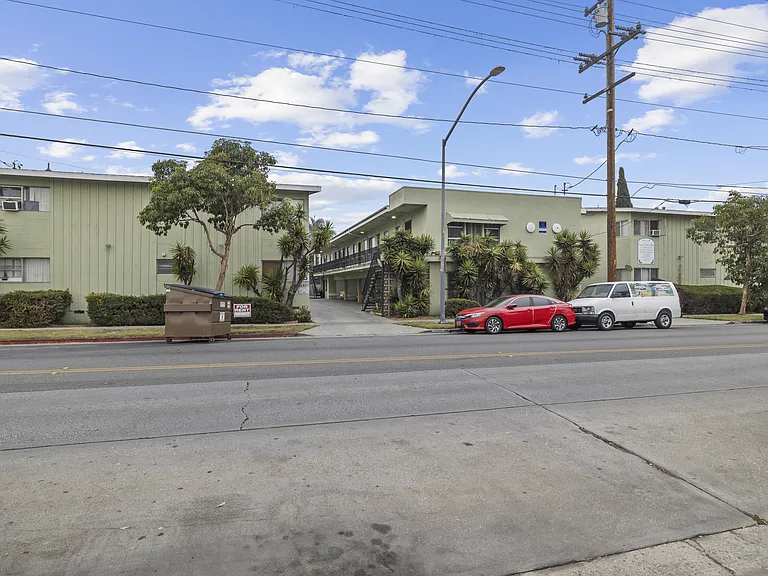 3247-3255 Santa Ana St. — Photo 11