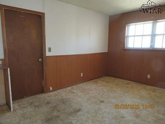 3rd image of 1535 Glendale Dr