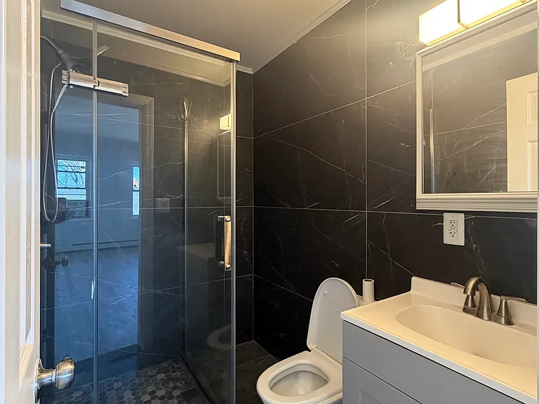 87 Macarthur Ave #2 — Photo 6