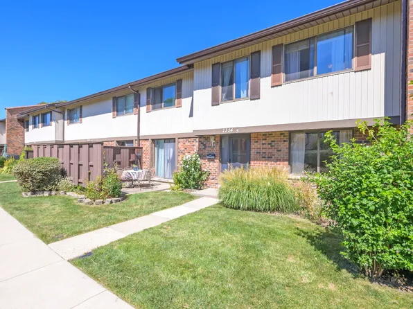 7354 Winthrop Way Unit 5, Downers Grove, IL 60516