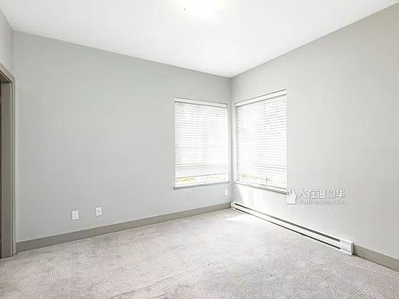 3rd image of 6875 Dunblane Ave #211