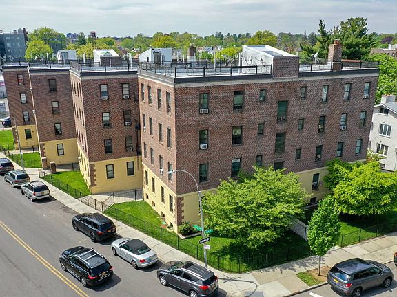 3rd image of Flushing Multi Family Portfolio