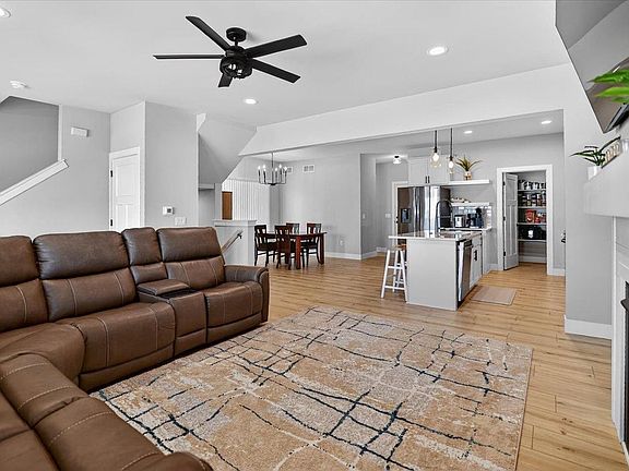 3rd image of 4871 Arugula Road