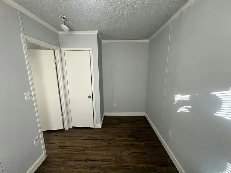 Avon Park Village II — Photo 145