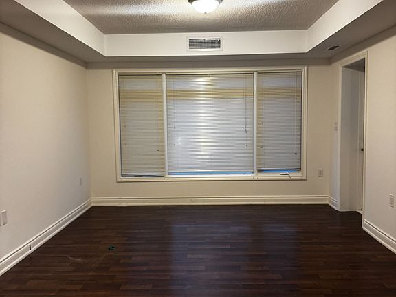 4th image of 149 Church St #406