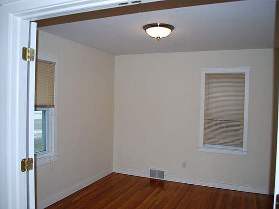 Bedroom/Office