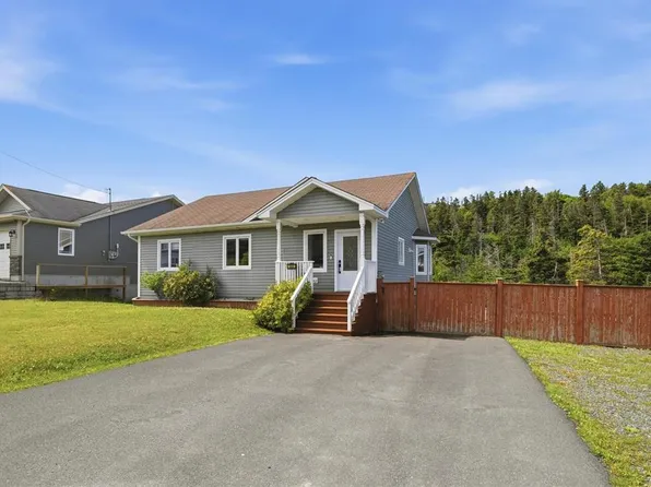 1569 Thorburn Road, St. Philip's, NL A1M1M6