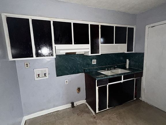 3rd image of 288 32nd Ave APT 1