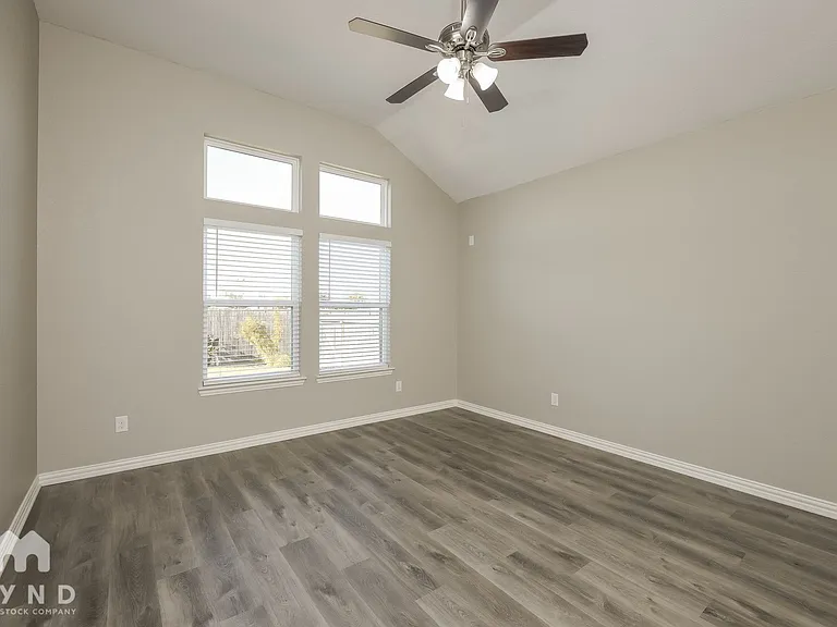 15938 Cardinal Point — Photo 8
