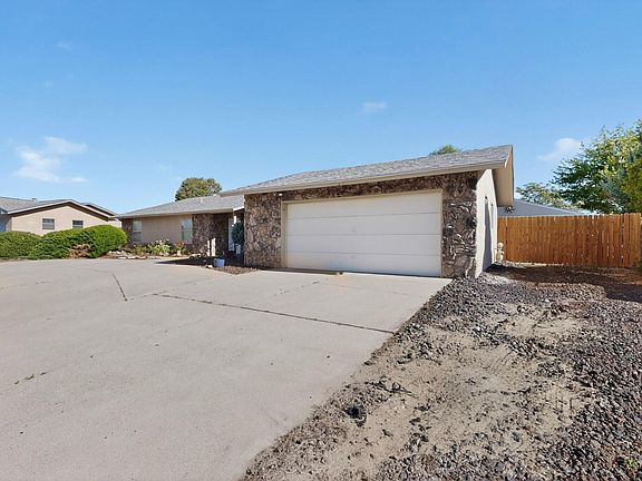 4th image of 3701 Torrey Pines Rd SE