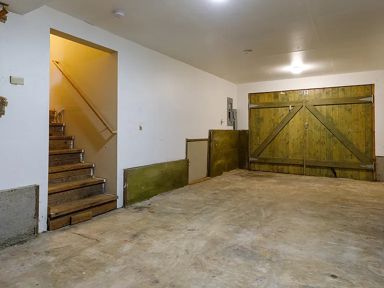 7817 Mortland Dr — Photo 42