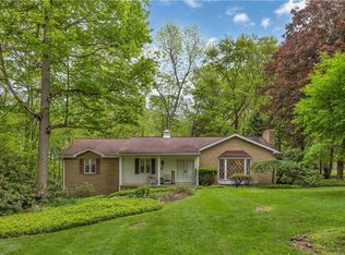 1225 East Dr, Butler, PA 16002