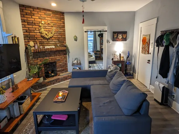 615 Greenfield Ave #2F, Pittsburgh, PA 15207