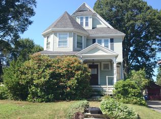 41 Wren St, West Roxbury, MA 02132