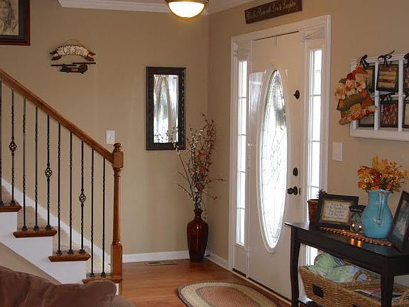 2nd image of 1588 Apache Way
