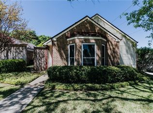 1040 Mapleleaf Ln, Coppell, TX 75019