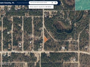 110 LAKEVIEW Way, Interlachen, FL 32148