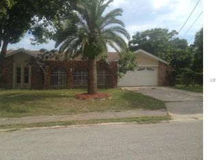524 E Boyer St, Tarpon Springs, FL 34689