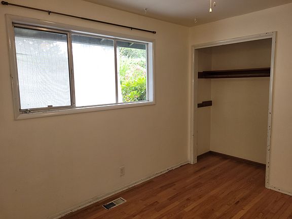 bedroom #3 in front of house