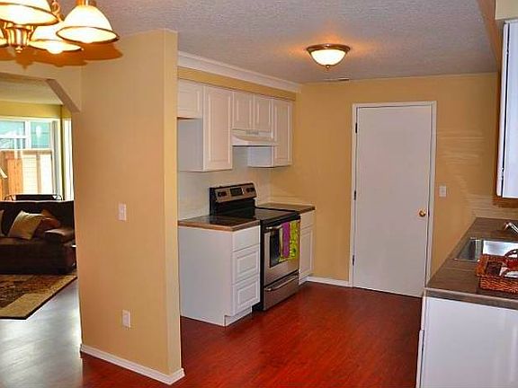 Kitchen/family room