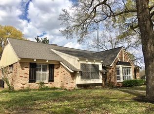 5602 Valkeith Dr, Houston, TX 77096