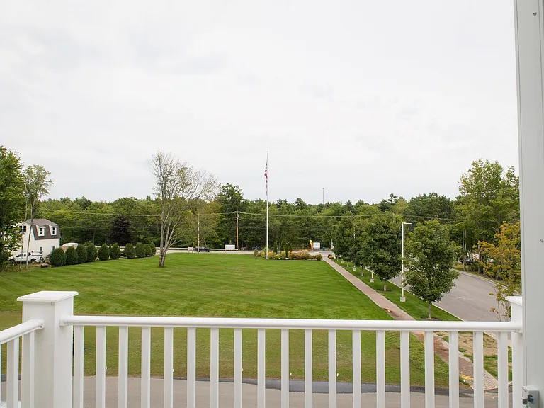 70B Premier Dr — Photo 1