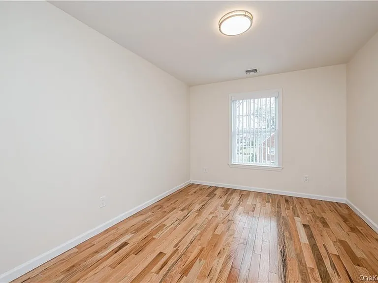 11 Park Ave E #11 — Photo 12