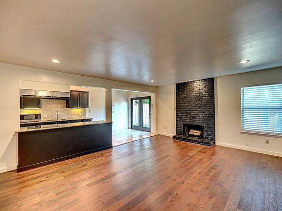 5th image of 10733 Sandpiper Ln #19