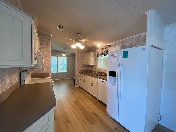 5th image of 2003 SE Joan Rollins Ave #345
