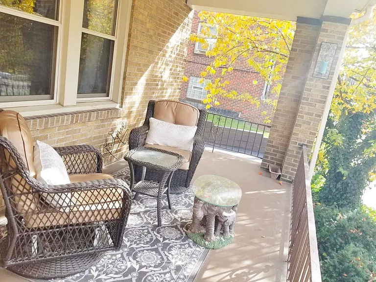 541 Summerlea St #1 — Photo 23