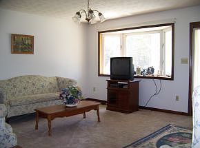 5th image of 122 Suncrest Dr