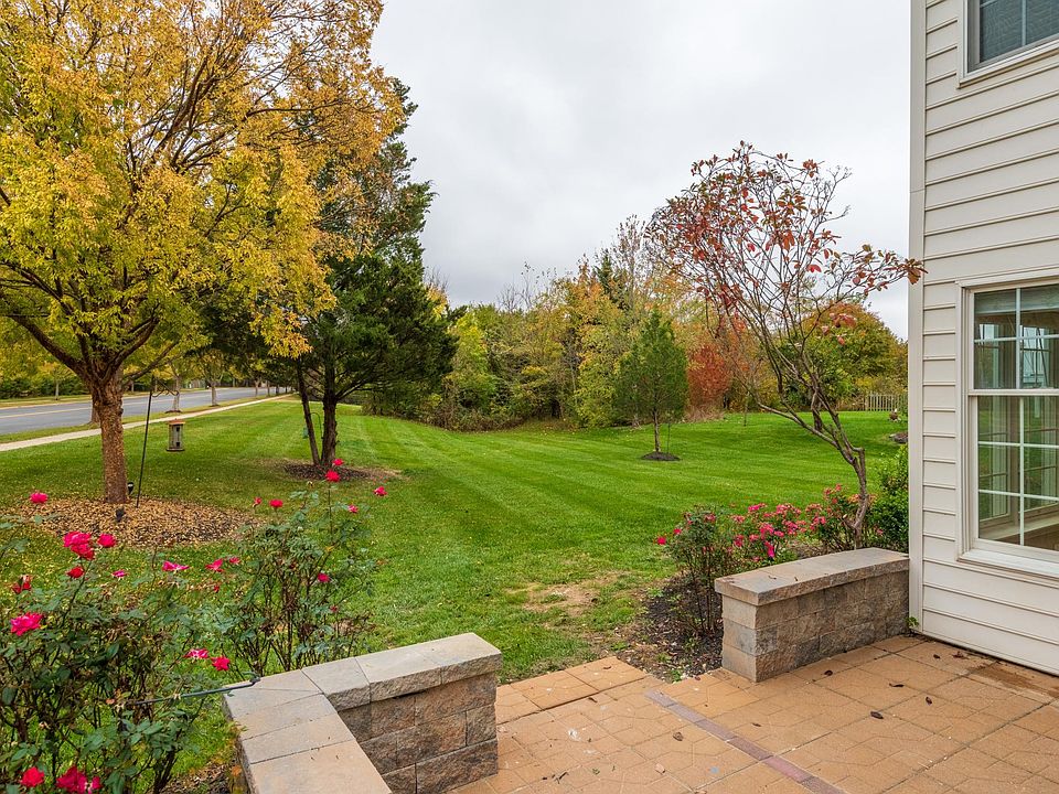 25880 Quinlan St Chantilly VA Zillow