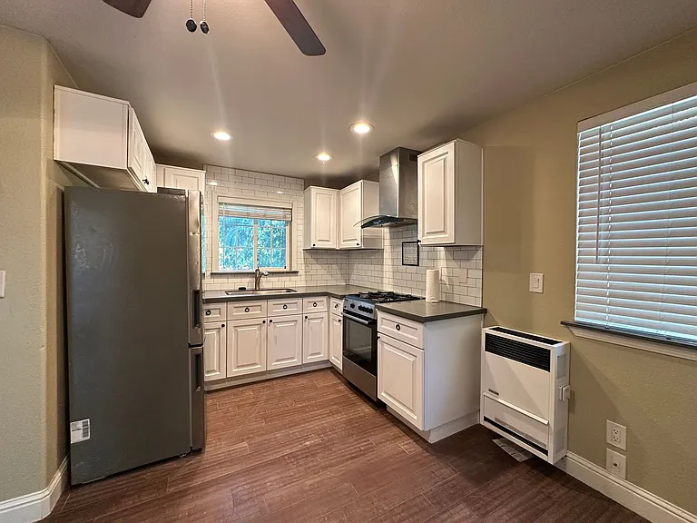 2932 Alder Dr — Photo 1