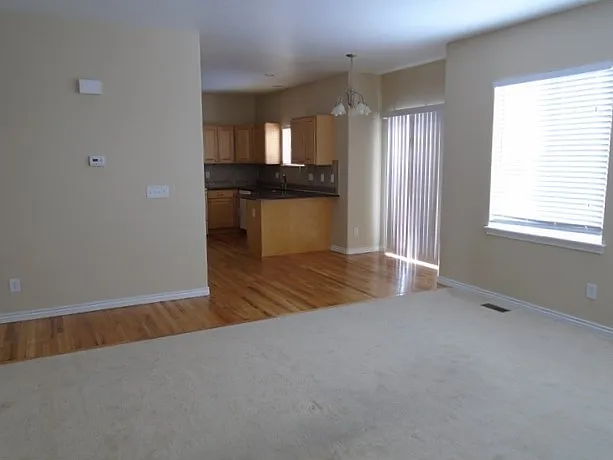 3548 Maple Cir — Photo 6
