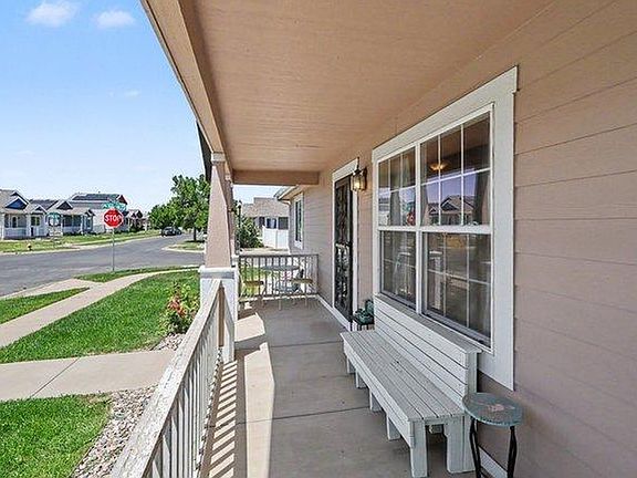 3rd image of 4400 Paintbrush Dr