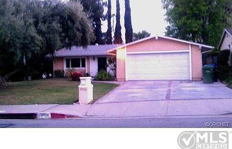 1st image of 23500 Balmoral Ln