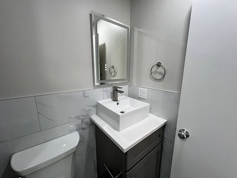Deacon Court - 1661 Washington Street — Photo 215