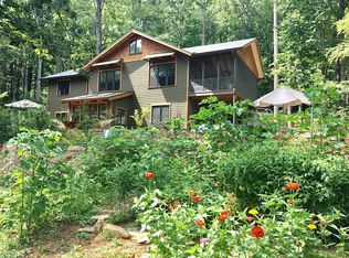 1518 Tanglewood Ln, Saluda, NC 28773