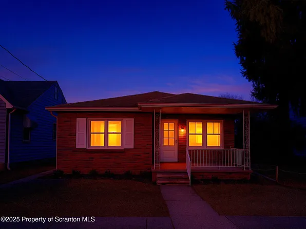 285 Lyndwood Ave, Hanover Township, PA 18706