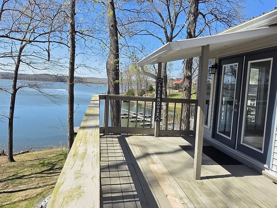 1st image of 555 Randy Dr