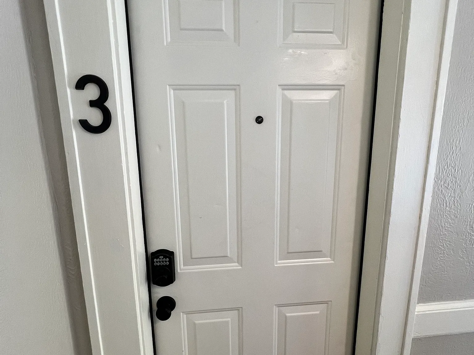 1 bed, 1.5 bath, $1,395 — Photo 2