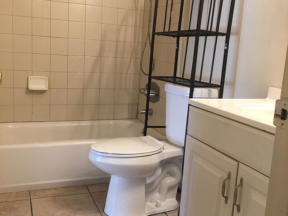 1st image of 4575 Canoga St APT D