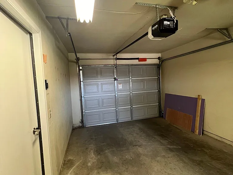 604 E Magill Ave — Photo 11