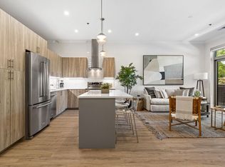 1555 Ridge Ave #313, Evanston, IL 60201