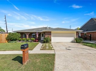 3232 Lake Trail Dr, Metairie, LA 70003