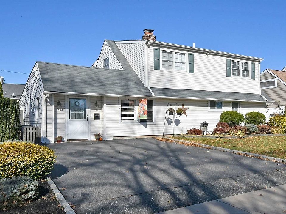 1st image of 35 Miller Pl